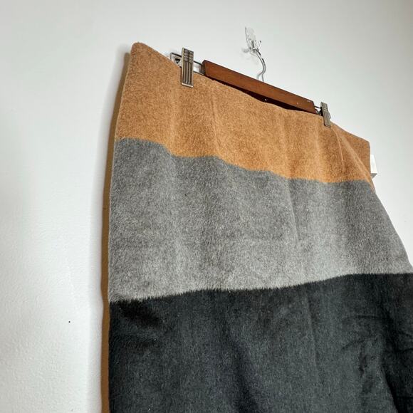 Amanda + Chelsea Colorblock Mini Skirt Tan Gray Charcoal Women Size XL NWT - Picture 3 of 8